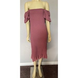 Mauve Off The Shoulder Crunched Ruffle MIdi Dress